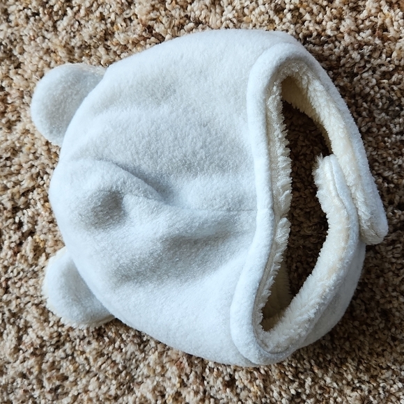 Old Navy Infant toque - Picture 2 of 5